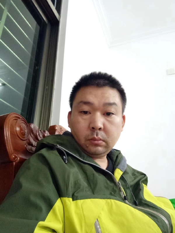 阿汤的第一张照片--梅州认干亲服务网